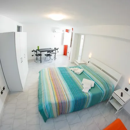 بيت ضيافة Siculandia مازارا ديل فالو